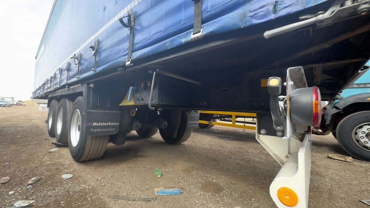 تيدر لشحن البضائع, ستارة, للبيع, 3 محور, بحالة جيدة