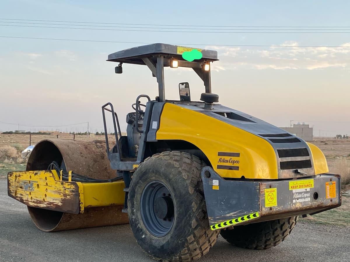 Compactor Roller, Road Comapctor, Dynapac, 2015, In good condition, Available in Riyadh