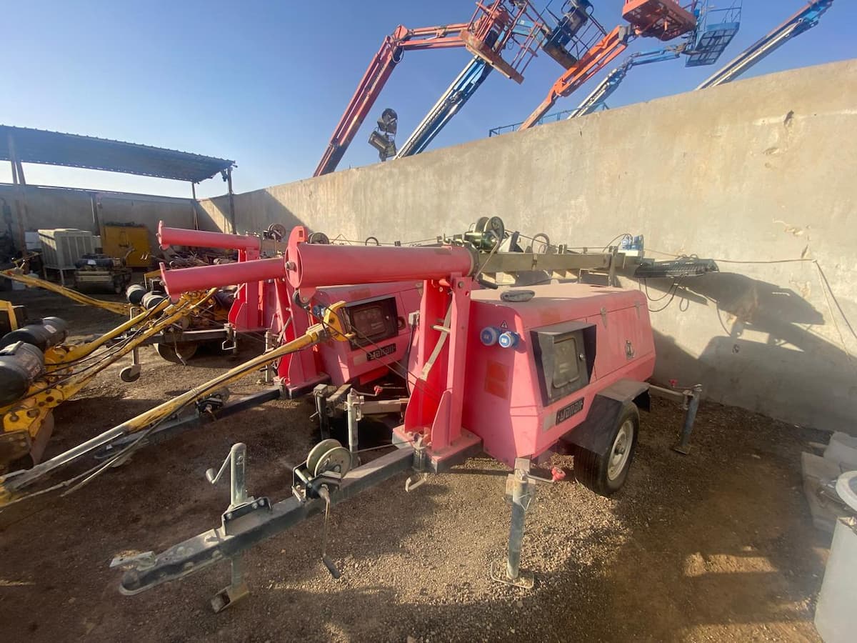 للبيع تور لايت, مجموعة تور لايت بالسعودية للبيع, بحالة جيدة جدا, البيع بالقطعه