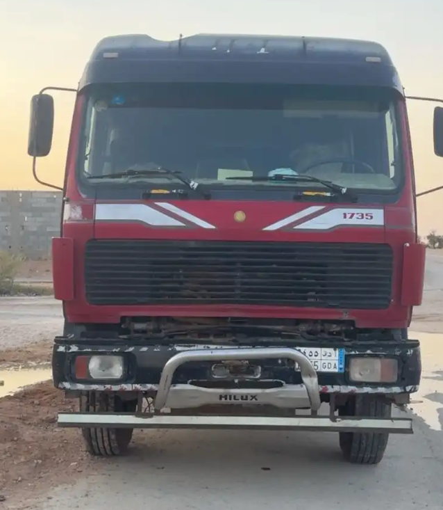 Water Tanker for sell in Saudi Arabia, Mercedes Benz 1735 LP, Water Tanker for Sell available in Riyadh, Model 1984,Good Condition, Mobile 00966555211368