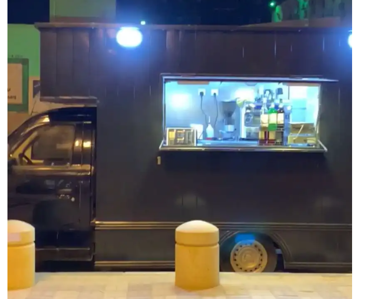 Lifan Food Truck for sell in Saudi Arabia, Stainless Steel Kitchen with AC, MODEL 2016, Available in Riyadh, Mob 00966558196947