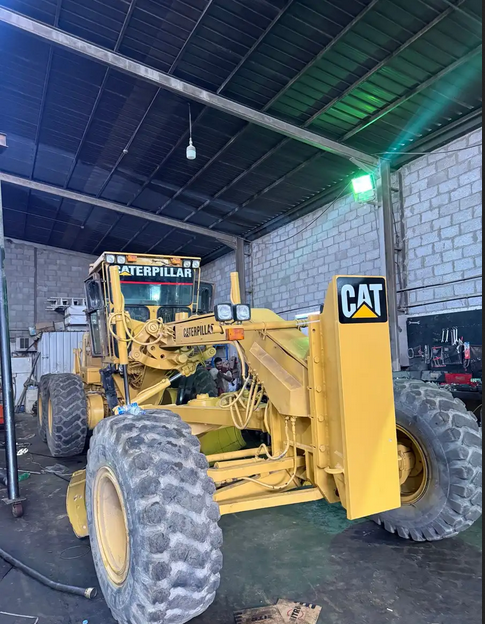 Caterpillar Motor Grader for sale in Riyadh