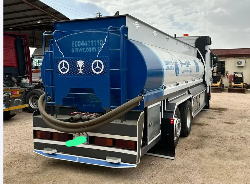 وايت مياه للبيع في السعودية, وايت مياه من شركة مرسيدس اكتروس للبيع في خميس مشيط, راس مرسيدس حجم 2548 نظاقة عالية وتاتكر مياه حجم 19 طن, موبايل 00966551886089